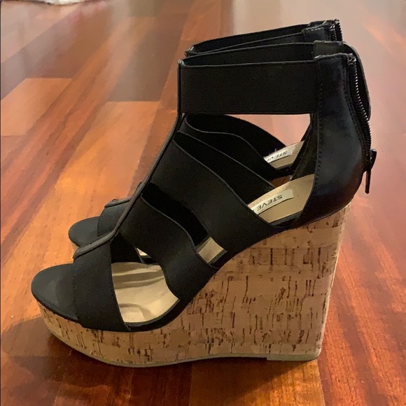 Steve Madden Black Wedges - Picture 2 of 4